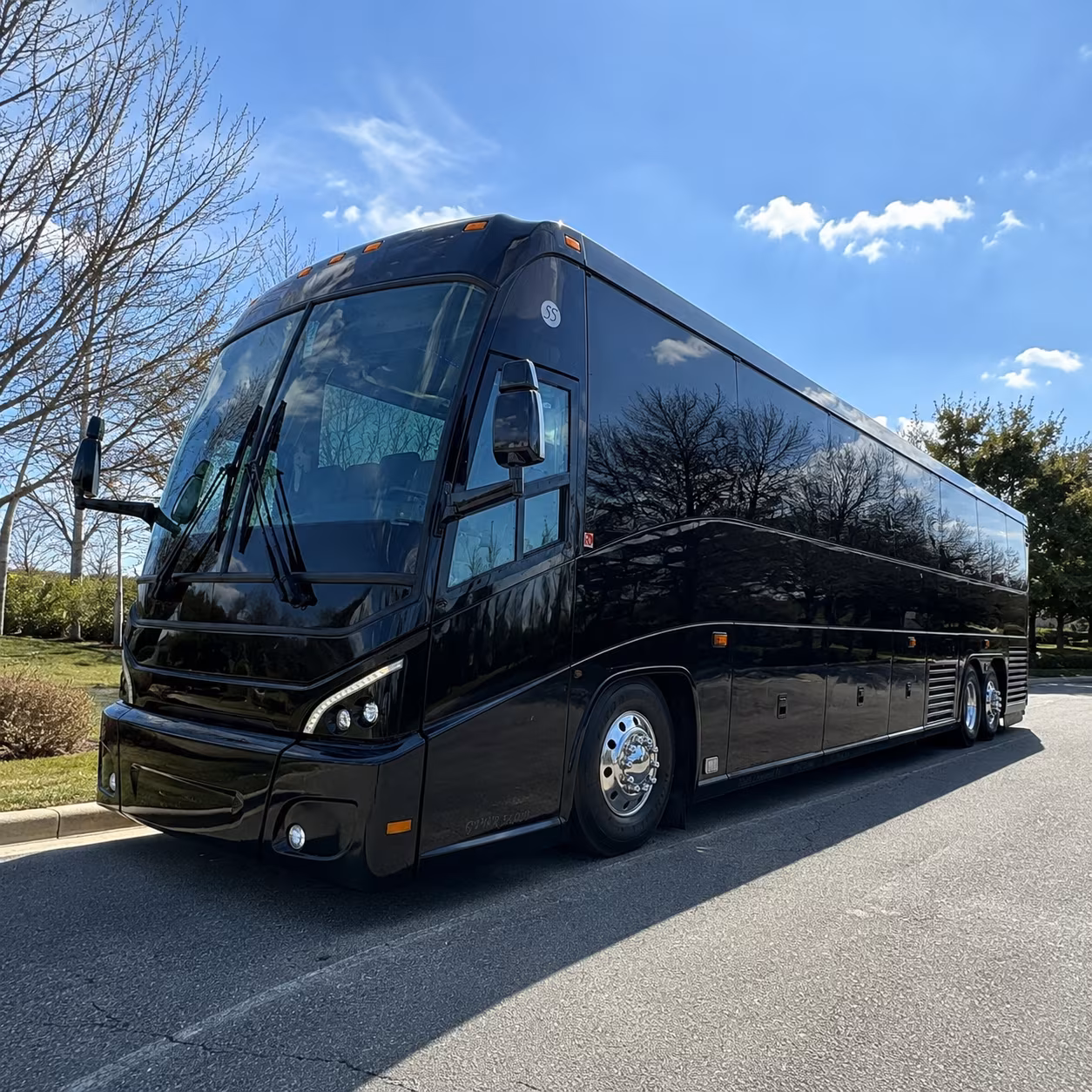 sanangelocharterbusservices com makes it possible to move oilfield crews from san angelo to the permian basin